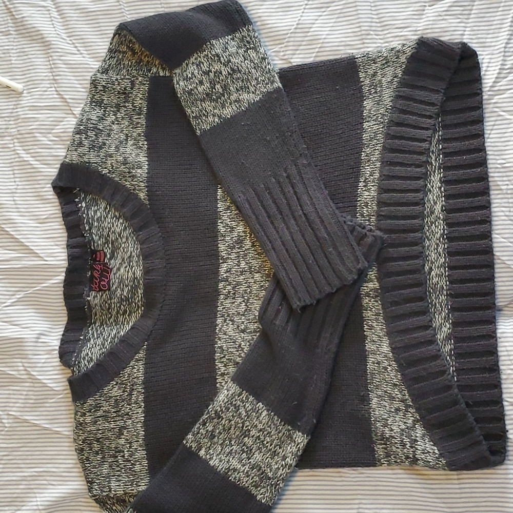 🔥$5.SALE!.Take Out hi-lo thick sweater scoop neck. Sx Youth XL